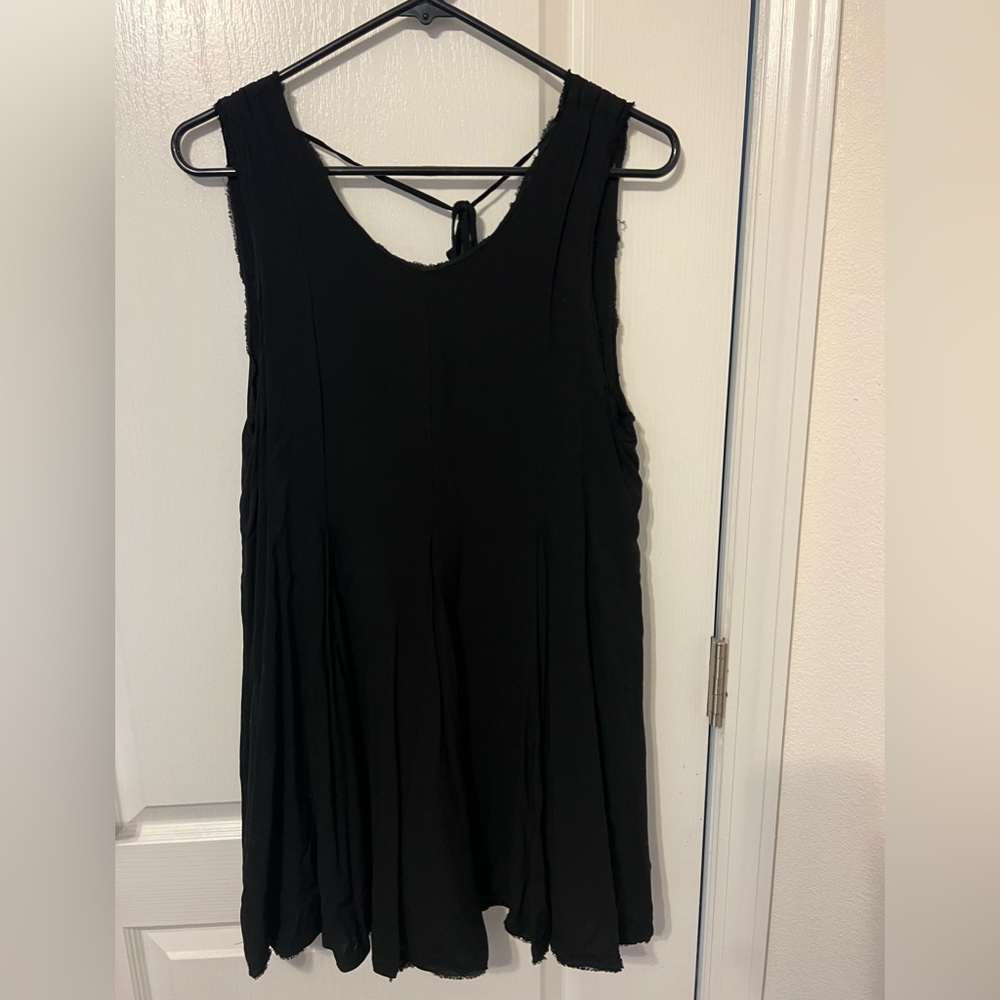 Large black casual dress.